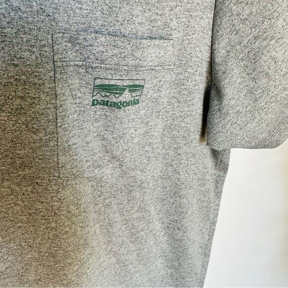 MENS PATAGONIA Grey Gray Pocket Crew Neck Short Sleeve Slim Fit Tee T Shirt L - Picture 9 of 10